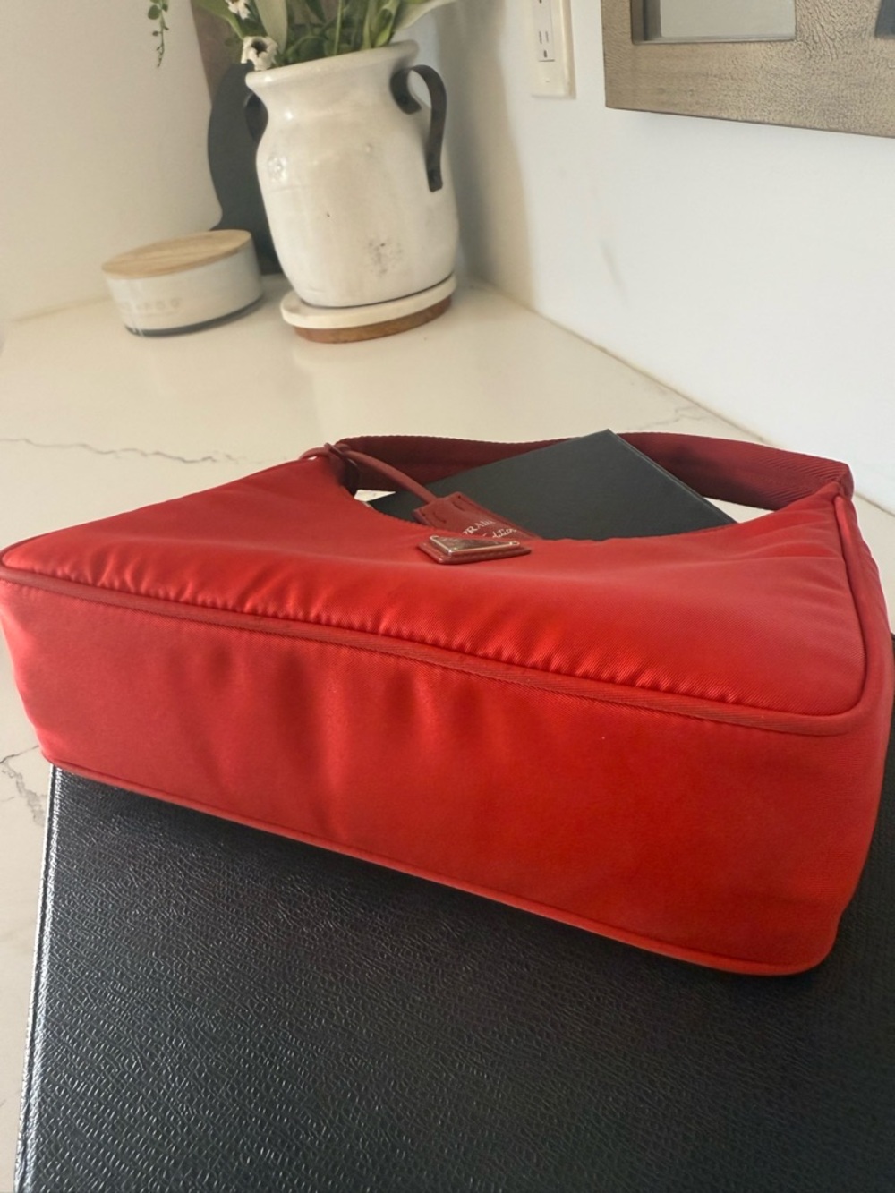 Prada Re-Edition 2000 Nylon bag - Picture 13 of 14